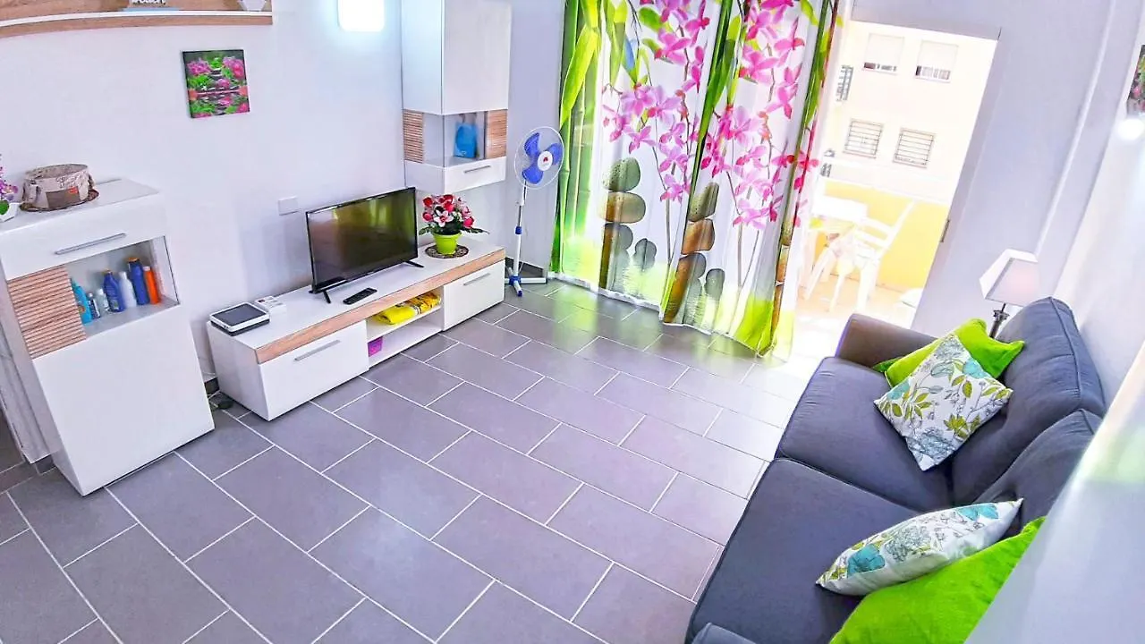 New And Beautiful Apartment In Los Cristianos, Free Wi-Fi, Ocean View Los Cristianos  0*, Los Cristianos (Tenerife) Spain