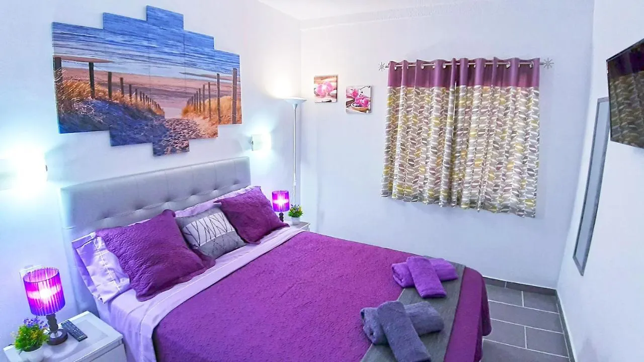 New And Beautiful Apartment In Los Cristianos, Free Wi-Fi, Ocean View Los Cristianos  0*, Los Cristianos (Tenerife)