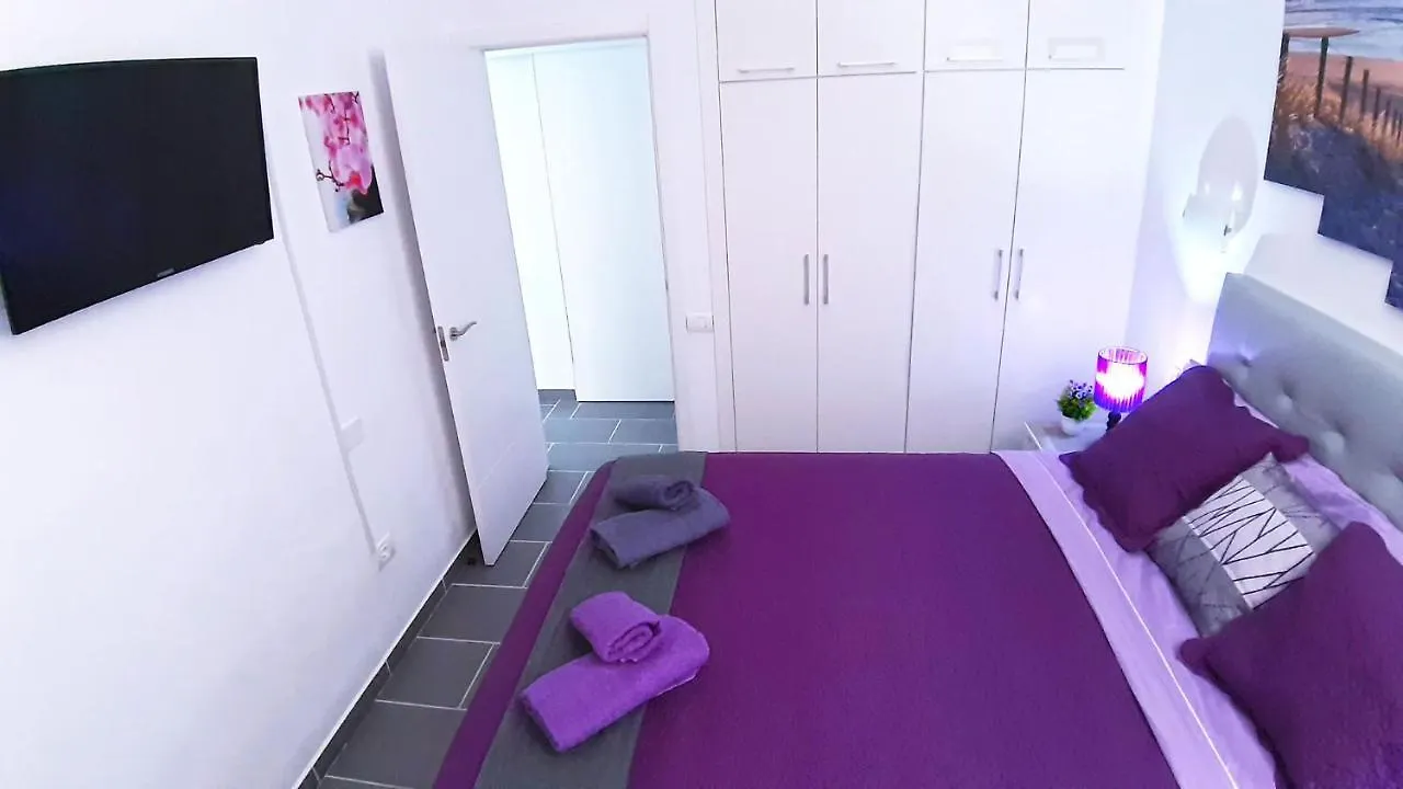 New And Beautiful Apartment In Los Cristianos, Free Wi-Fi, Ocean View Los Cristianos